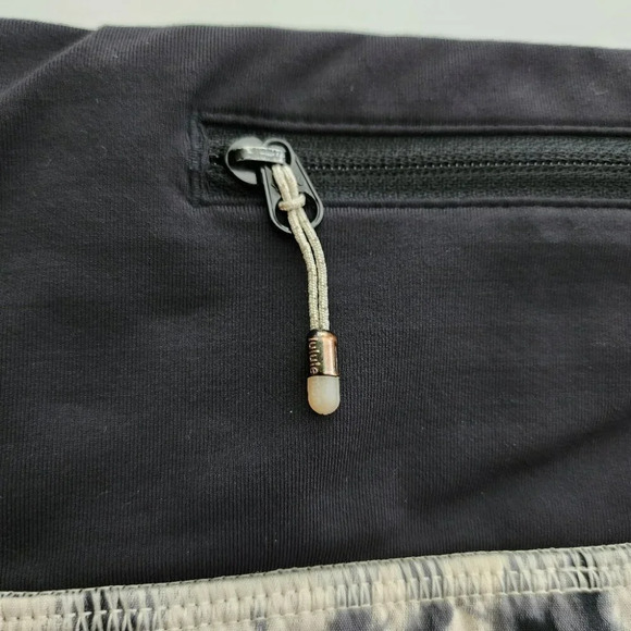 Lululemon Run Times Short Great Granite Black Mojave Tan Stretch 4" Inseam Sz 6 - Picture 7 of 15